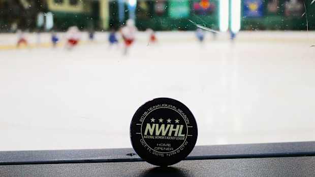 NWHL-Connecticut-Whale-New-York-Riveters-IMG_2057.jpg